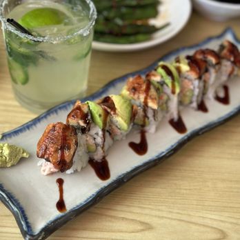 Shintaro Sushi - Spicy margarita and dragon roll - Sushi Bars Near Me - Los Angeles, California Shintaro Sushi - Spicy margarita and dragon roll - Sushi Bars Near Me - Los Angeles, California
