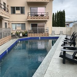 Juliana Towers Apartments - Salt Water Pool