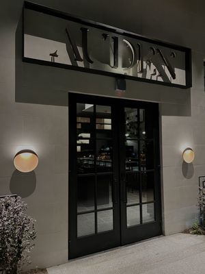 Auden by null