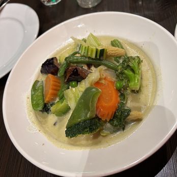 Coconut Bay - #17. Green Curry - Thai Near Me - Burlingame, California