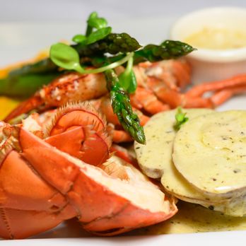 The Cable Room - Seafood Near Me - Baddeck, Nova Scotia