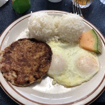 Don's Grill - Two eggs breakfast with homemade corned beef hash - American Near Me - Hilo, Hawaii
