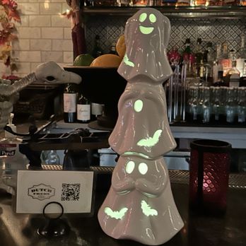Dutch Freds - Cocktail Bars Near Me - New York, New York