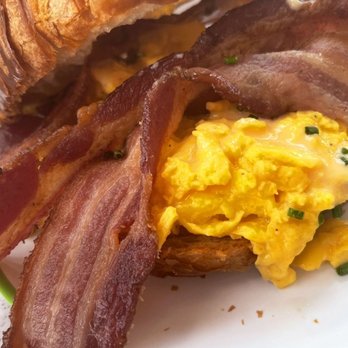 Bacon Bitch - Queens - Breakfast & Brunch Near Me - Miami, Florida