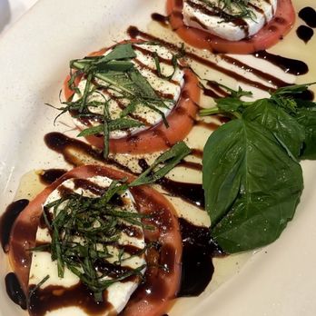 Bravo Restaurant - Caprese salad - Italian Near Me - Aiea, Hawaii Bravo Restaurant - Caprese salad - Italian Near Me - Aiea, Hawaii