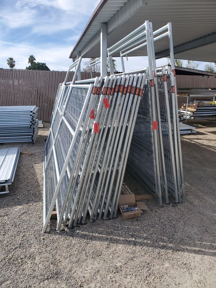 RARIN’ TO GO HORSE CORRALS 57 Photos & 17 Reviews 1035 6th St