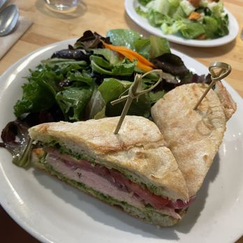 Dolina Santa Fe - Tuna sandwich - Cafes Near Me - Santa Fe, New Mexico