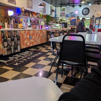 Latin Love Kitchen - Bright interior - Salvadoran Near Me - Kingsport, Tennessee Latin Love Kitchen - Bright interior - Salvadoran Near Me - Kingsport, Tennessee