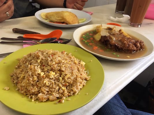 Yut Kee Restaurant by null