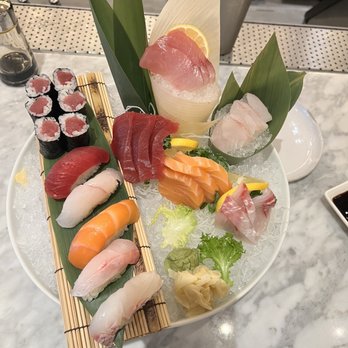 Ginza - Sushi / sashimi platter - Sushi Bars Near Me - Levittown, New York