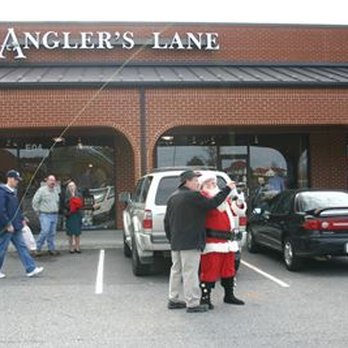 Angler's Lane - Even Santa shops at Anglers Lane - Lakes Near Me Angler's Lane - Even Santa shops at Anglers Lane - Lakes Near Me
