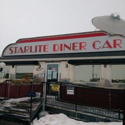 Starlite Diner Car - Outside the restaurant
