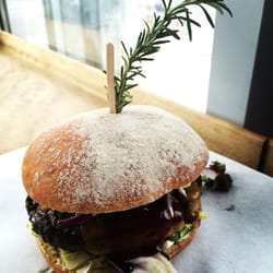 Howie's Grill - Burger Monday - Gran Torrino