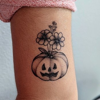 Choyce Ink Studio - The cutest pumpkin! - Tattoo Near Me - Des Moines, Washington Choyce Ink Studio - The cutest pumpkin! - Tattoo Near Me - Des Moines, Washington