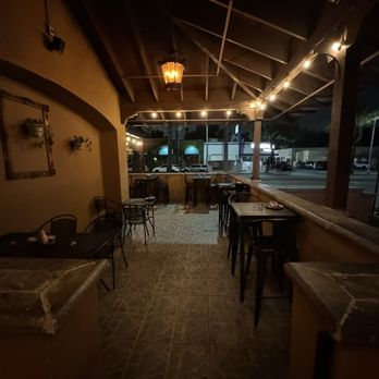 Henry Parsons Project - Outdoor seating - New American Near Me - Pasadena, California
