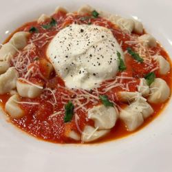 The Garlic Pit Pasta House - Gnocchi buratta