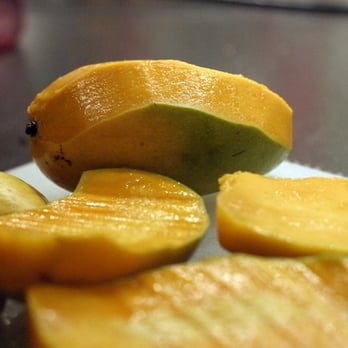 Apna Bazaar Cash & Carry - Scene from the mango massacre, part 2 - International Grocery Near Me - Jackson Heights, New York