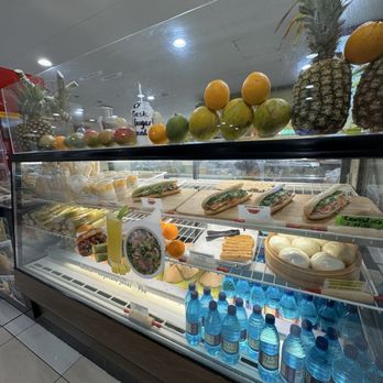 Aloha Pho And Sugarcane Juices - Juice Bars & Smoothies Near Me - Honolulu, Hawaii