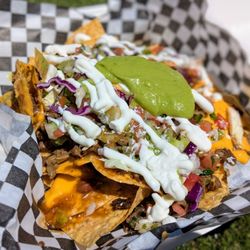 El Paisa By Los Alegres - Nicely loaded nachos