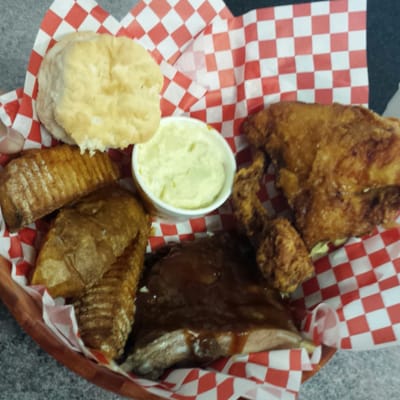 Scotty's Broasted Chicken by null