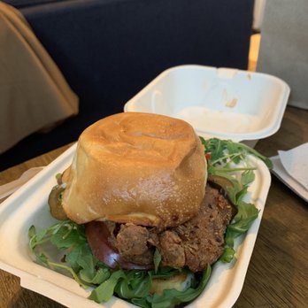 Huda - Spicy Chicken Sandwich - Sandwiches Near Me - Philadelphia, Pennsylvania