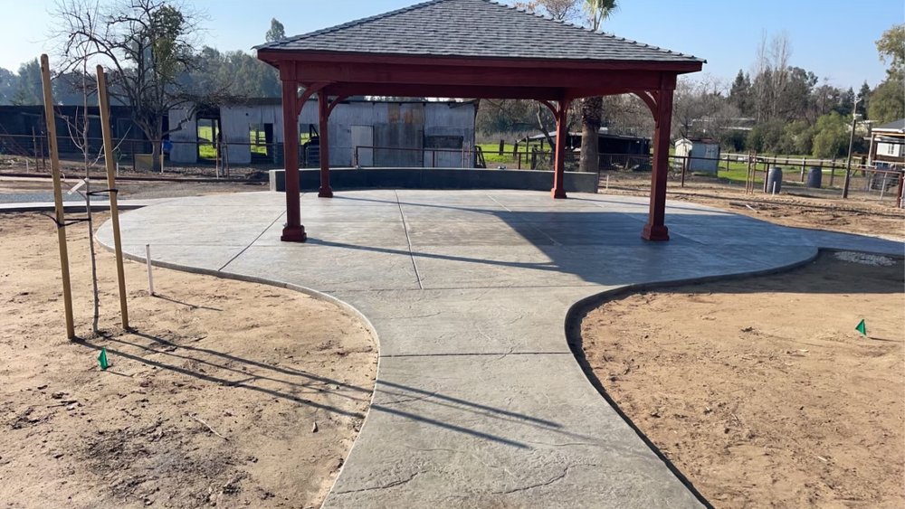 Slide of RW General Construction