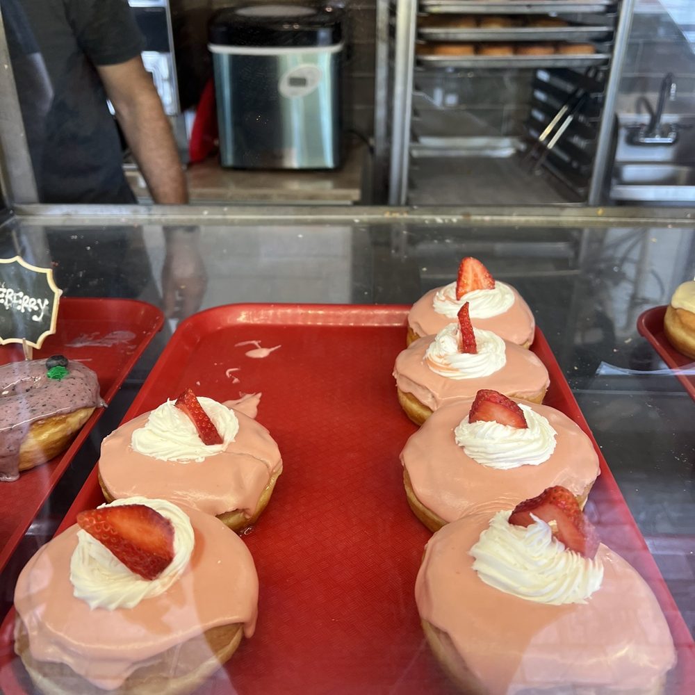 Twisted & Glazed - Strawberry doughnut - Acai Bowls Near Me - Paso Robles, California Twisted & Glazed - Strawberry doughnut - Acai Bowls Near Me - Paso Robles, California