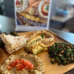 Beirut Bites - Vegetarian platter