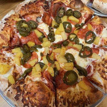 Bronco Billy's Pizza Niles - Medium Frontier - Pizza Near Me - Fremont, California