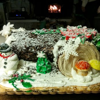 Larsen's Danish Bakery - Christmas cake - gorgeous and delicious! - Bakeries Near Me - Seattle, Washington Larsen's Danish Bakery - Christmas cake - gorgeous and delicious! - Bakeries Near Me - Seattle, Washington