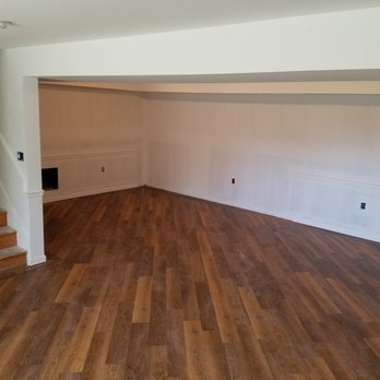 Hawkins Floor Company - Custom vinyl plank flooring on diagonal with boarder done by hawkins - Flooring Near Me - Gaithersburg, Maryland Hawkins Floor Company - Custom vinyl plank flooring on diagonal with boarder done by hawkins - Flooring Near Me - Gaithersburg, Maryland
