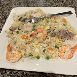 Surprise Pho Vietnamese Restaurant - Three shrimp in the shrimp fried rice!