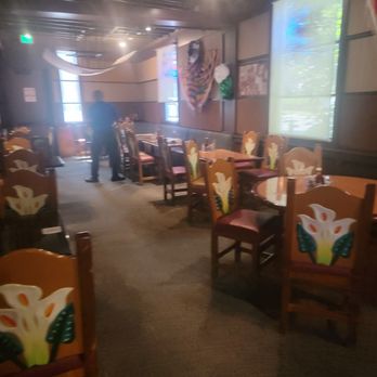 Carlito's Mexican Restaurant - Seating - Mexican Near Me - Yuba City, California Carlito's Mexican Restaurant - Seating - Mexican Near Me - Yuba City, California