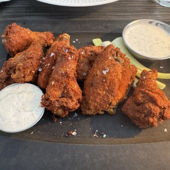 6Smith - 6Smith Chicken Wings - Seafood Near Me - Wayzata, Minnesota