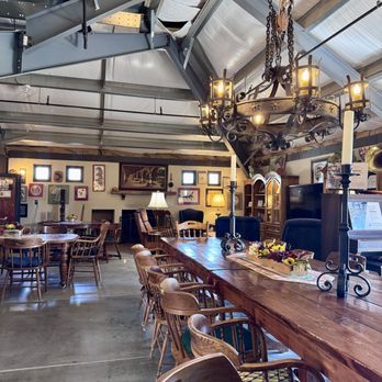 Hatfield Creek Winery - Indoor seating - Wine Tasting Room Near Me - Ramona, California