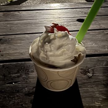 Bellvale Farms Creamery - Sundae with blackberry and pumpkin ice cream! - Ice Cream & Frozen Yogurt Near Me - Warwick, New York Bellvale Farms Creamery - Sundae with blackberry and pumpkin ice cream! - Ice Cream & Frozen Yogurt Near Me - Warwick, New York