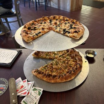 Jemez Mountain Brewhouse - Pizza stack - Brewpubs Near Me - Jemez Springs, New Mexico