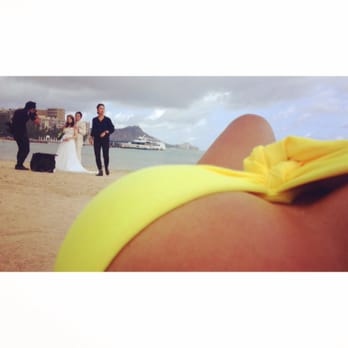 Waikiki Beach - Wedding photo shoot while I get bake in 85 degrees hot sun!! #Dedication - Beaches Near Me Waikiki Beach - Wedding photo shoot while I get bake in 85 degrees hot sun!! #Dedication - Beaches Near Me