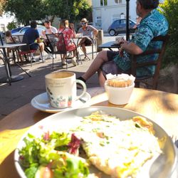 Cafe Bellissimo - Ham, Cheese, Spinach Omelet