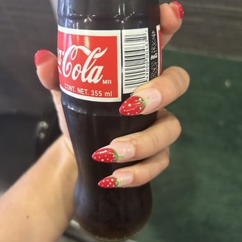 MOI Nails By Spring - Nail Salons Near Me - Los Angeles, California