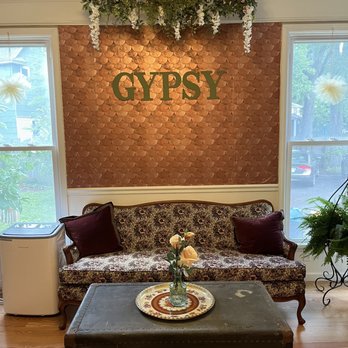 Gypsy Kitchen - Gypsy Kitchen seating area - Coffee & Tea Near Me - Lockport, New York