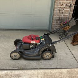 Aaron's Honest Engine - Honda HRX217 mower