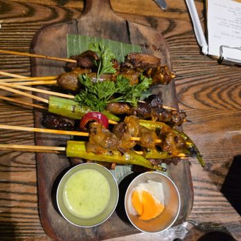 HEM Kitchen And Bar - Vietnamese Near Me - Houston, Texas