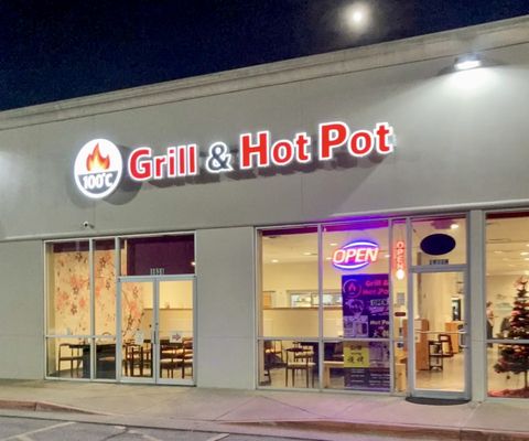 100°C Grill & Hot Pot by null
