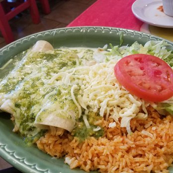 El Carreton Mexican Rest - Enchiladas verdes - Mexican Near Me - Winchester, Indiana