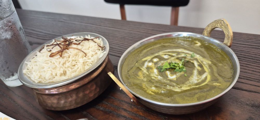 Everest Momo House