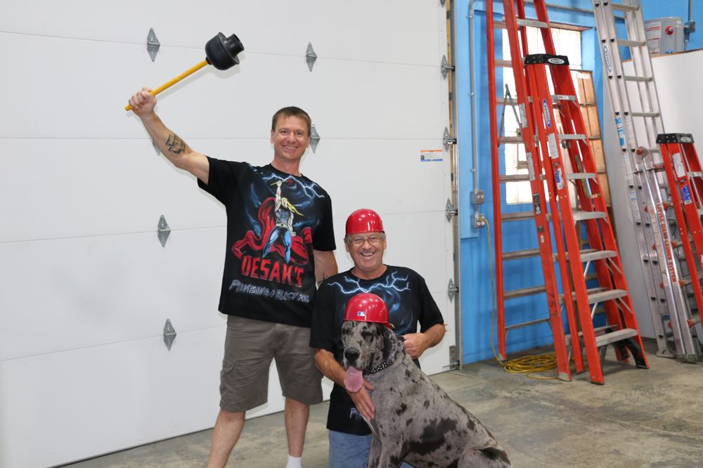 Slide of Desak's Plumbing & Electric