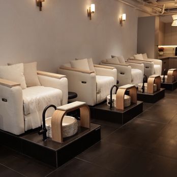 Salon Créer & Med Spa - Luxury Full-Service Beauty Salon & Med Spa Offering Hair, Nail, Skin Care, and Wellness Services. - Hair Salons Near Me - Glendale, California Salon Créer & Med Spa - Luxury Full-Service Beauty Salon & Med Spa Offering Hair, Nail, Skin Care, and Wellness Services. - Hair Salons Near Me - Glendale, California