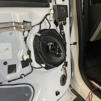 Stereo Warehouse - Car Stereo Installation Near Me - Pico Rivera, California