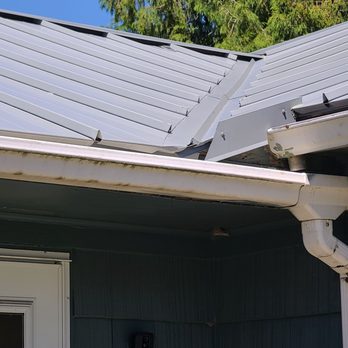 Valentine Roofing - Again poorly installed - Roofing Near Me - Tukwila, Washington Valentine Roofing - Again poorly installed - Roofing Near Me - Tukwila, Washington